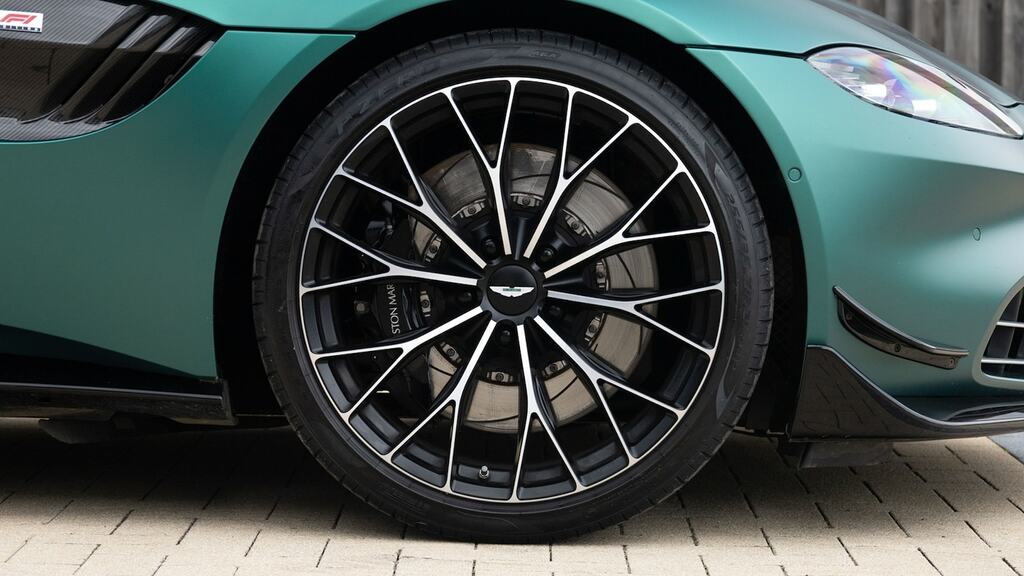 Aston Martin V8 F1 Edition Zf 8 Speed Green #4