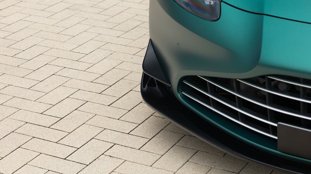 Aston Martin V8 V8 550 Touchtronic 3,982 cc Grey #23