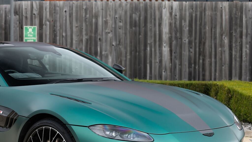 Aston Martin V8 V8 550 Touchtronic 3,982 cc Grey #26