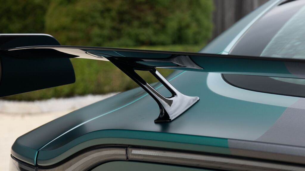 Aston Martin V8 V8 550 Touchtronic 3,982 cc Grey #43