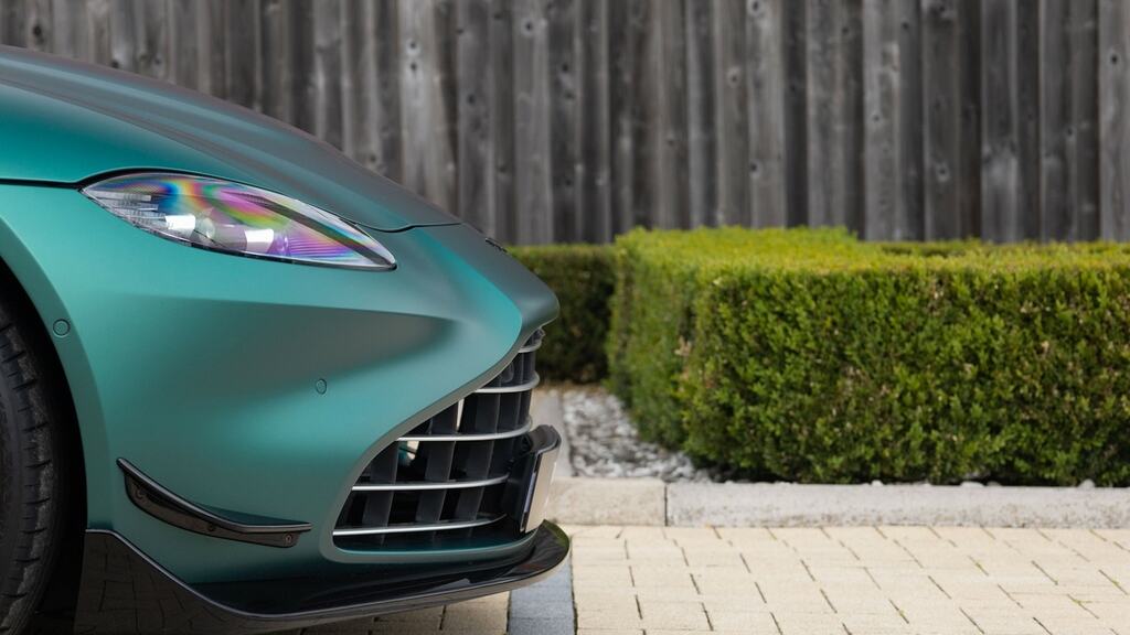 Aston Martin V8 V8 550 Touchtronic 3,982 cc Grey #28