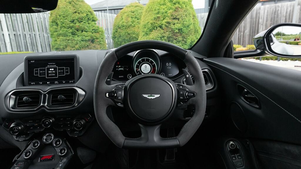 Aston Martin V8 V8 550 Touchtronic 3,982 cc Grey #17