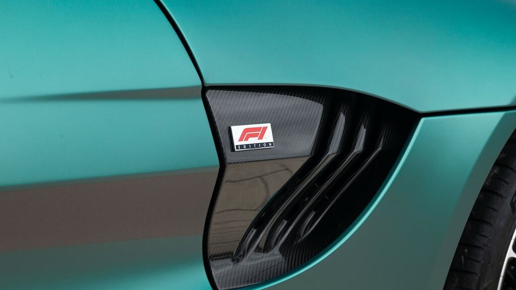 Aston Martin V8 V8 550 Touchtronic 3,982 cc Grey #29