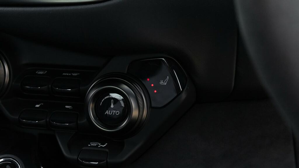 Aston Martin V8 V8 550 Touchtronic 3,982 cc Grey #57