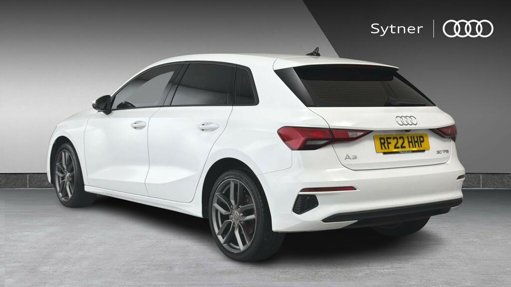 Audi A3 30 Tfsi Technik RF22HHP White #3