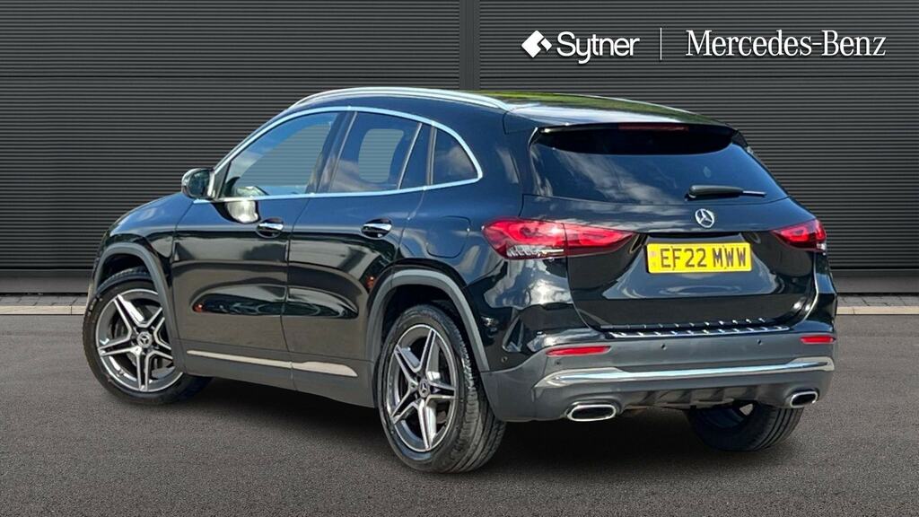 Mercedes-Benz GLA Class Gla 200 Amg Line Premium Plus EF22MWW Black #2