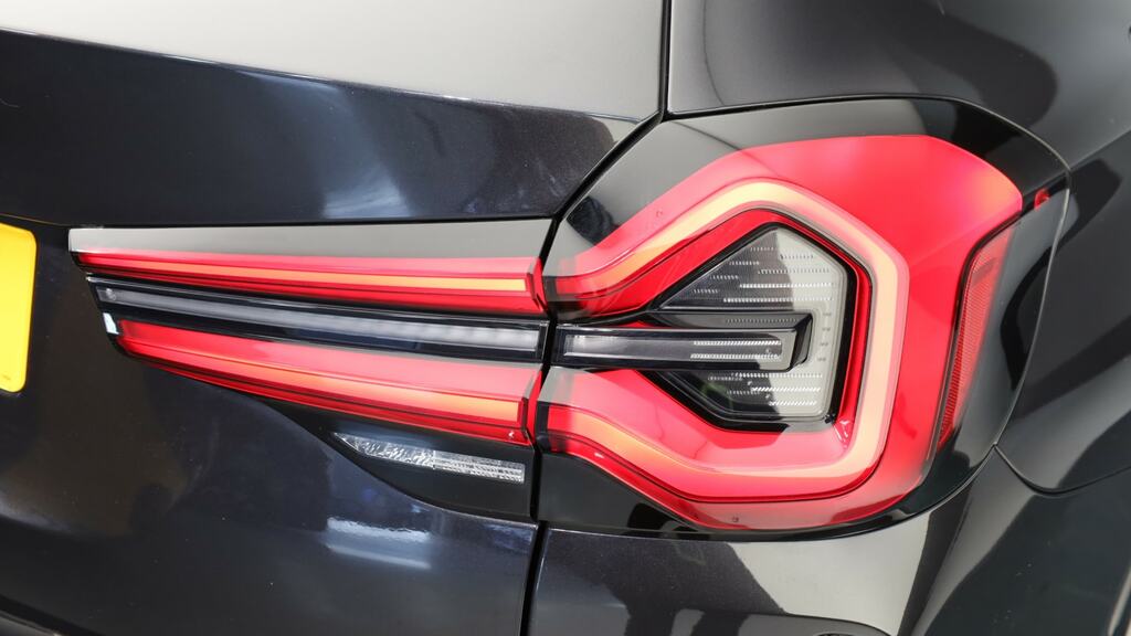 BMW iX3 210Kw M Sport Pro 80Kwh 2024 Black #22