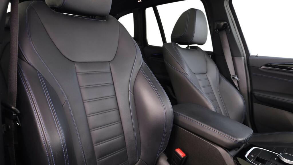 BMW iX3 210Kw M Sport Pro 80Kwh 2024 Black #11