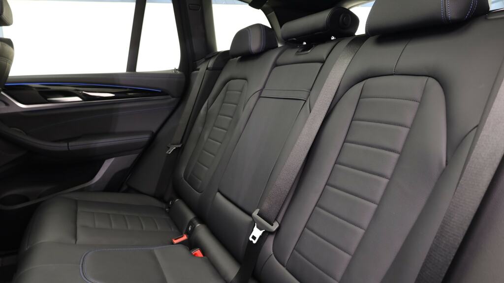 BMW iX3 210Kw M Sport Pro 80Kwh 2024 Black #12