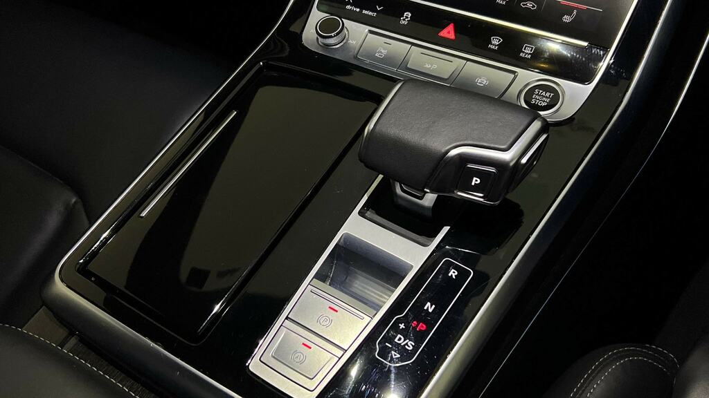 Audi Q8 3.0 Tfsi V6 55 Black Edition Suv Tiptro Blue #14