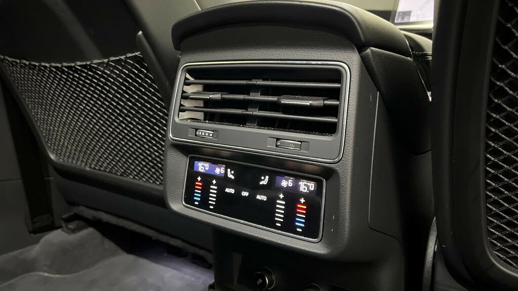 Audi Q8 3.0 Tfsi V6 55 Black Edition Suv Tiptro Blue #33