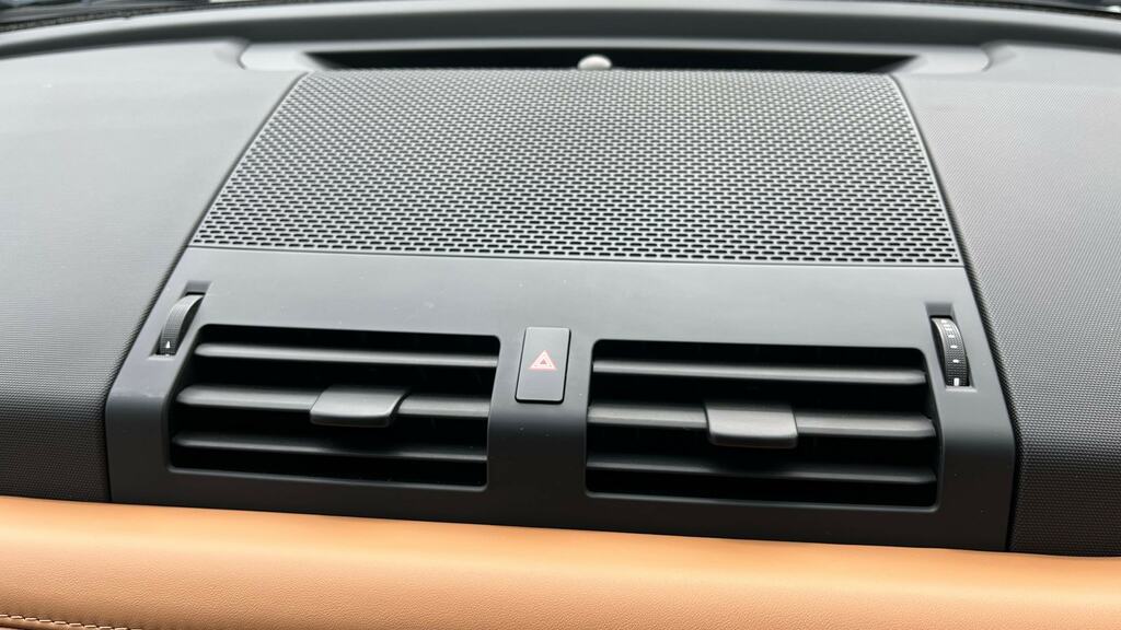 Land Rover Defender 90 3.0 D250 Hse 90 2023 Grey #34