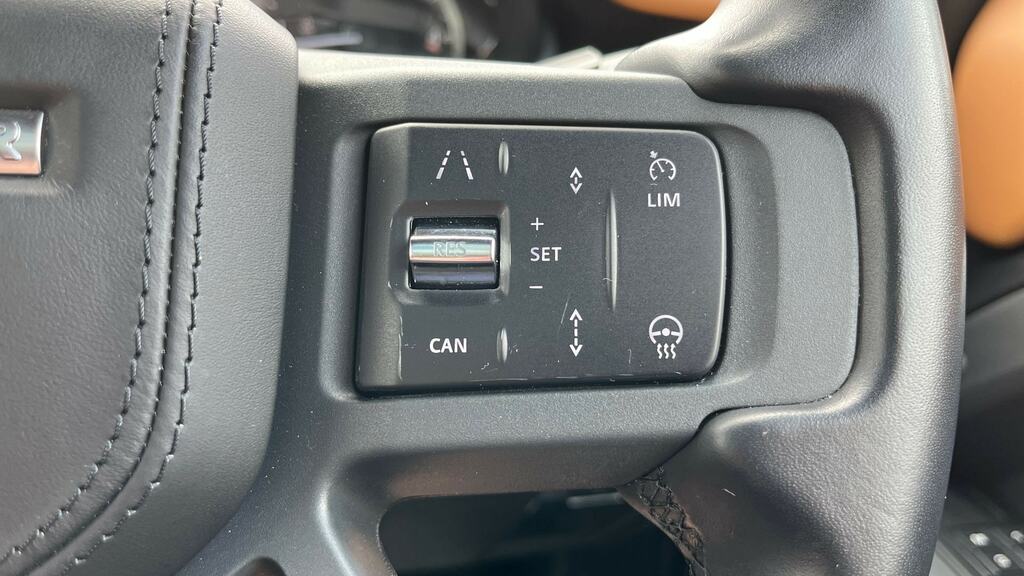 Land Rover Defender 90 3.0 D250 Hse 90 2023 Grey #33