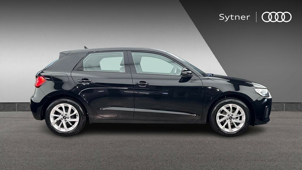 Audi A1 25 Tfsi Sport S Tronic Black #4