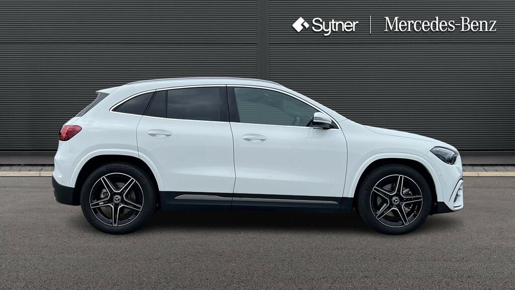 Mercedes-Benz GLA Class Gla 220D 4Matic Amg Line Executive White #4