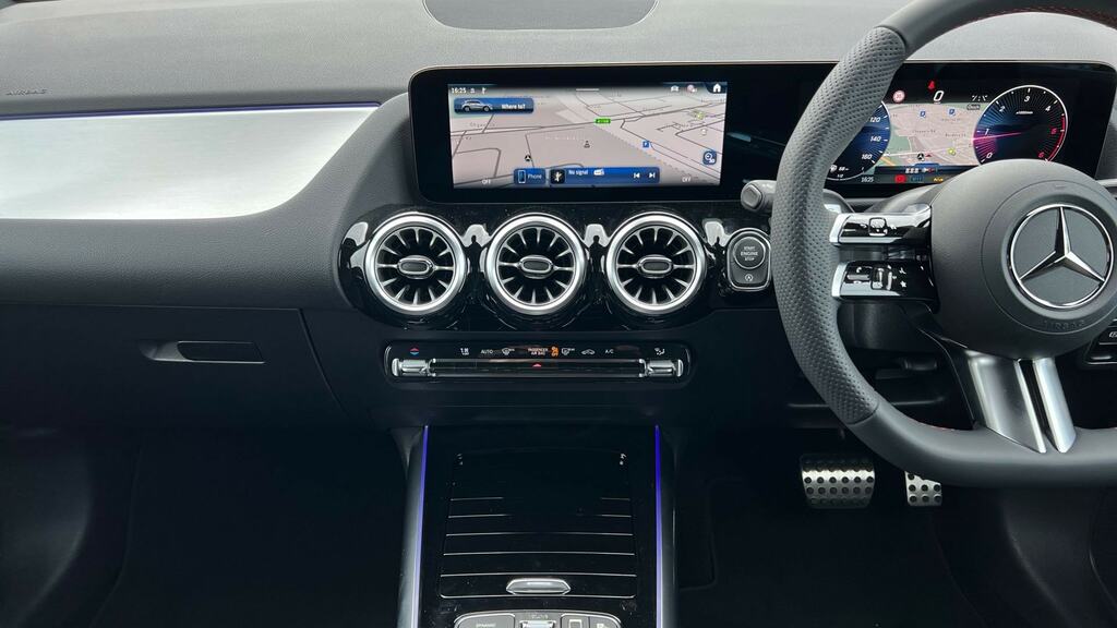 Mercedes-Benz GLA Class 1.3 Gla200h Mhev Amg Line Executive Suv Petr White #10