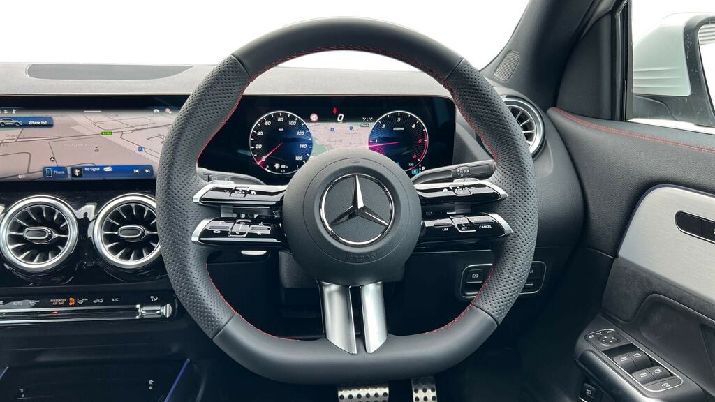 Mercedes-Benz GLA Class 1.3 Gla200h Mhev Amg Line Executive Suv Petr White #9