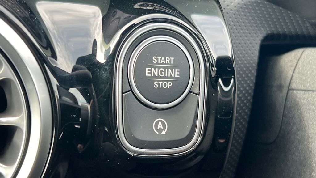 Mercedes-Benz CLA Class 1.3 Cla200h Mhev Amg Line Premium Black #26