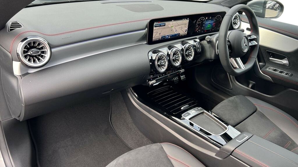Mercedes-Benz CLA Class 1.3 Cla200h Mhev Amg Line Premium Black #8
