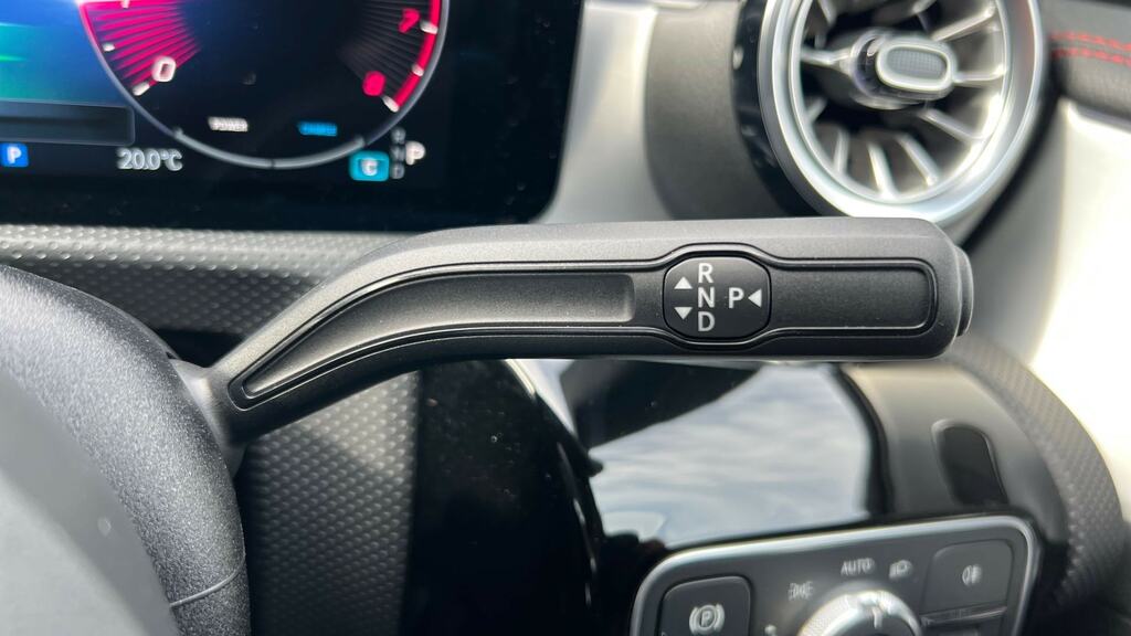 Mercedes-Benz CLA Class 1.3 Cla200h Mhev Amg Line Premium Black #25