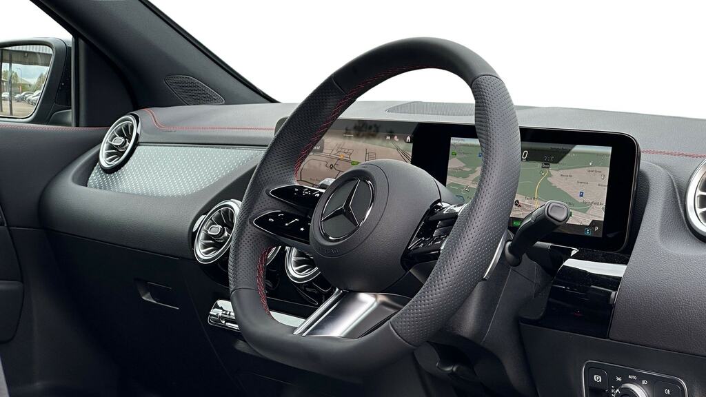 Mercedes-Benz EQA Eqa 250 140Kw Urban Edition 70.5Kwh Black #3