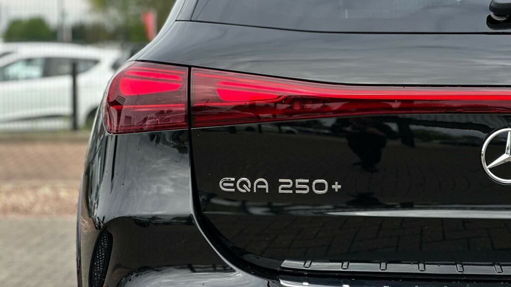 Mercedes-Benz EQA Eqa 250 140Kw Urban Edition 70.5Kwh Grey #19