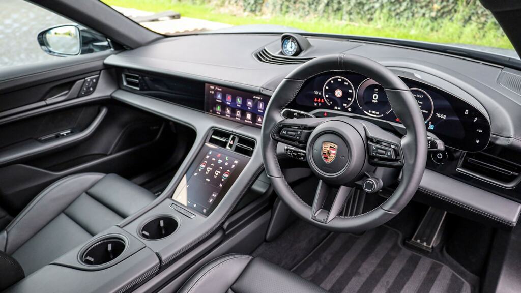 Porsche Taycan 320Kw 105Kwh Black Edition Rwd Grey #3