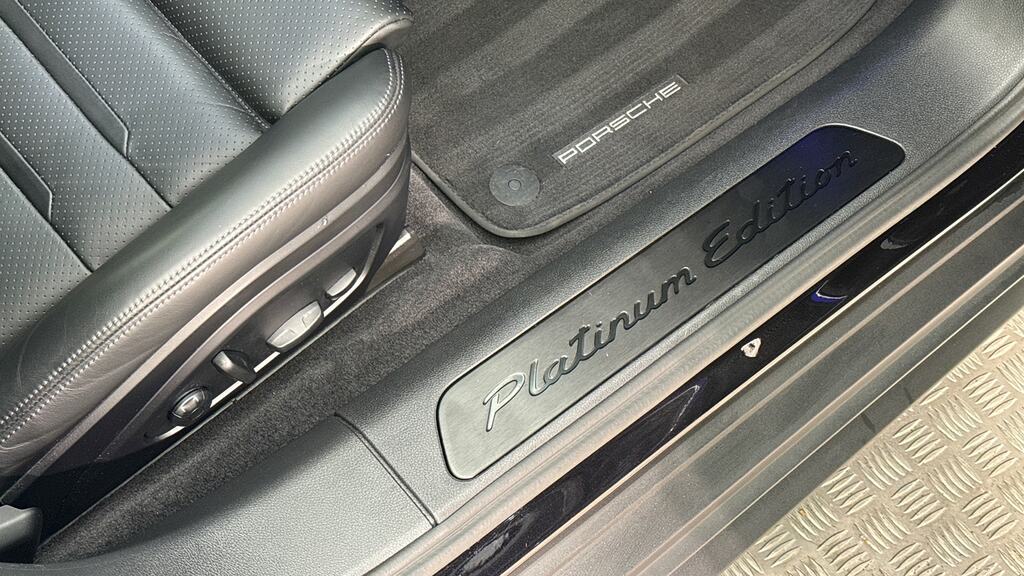 Porsche Panamera Panamera 4 E-hybrid Sport Turismo Platinum Edition Grey #24