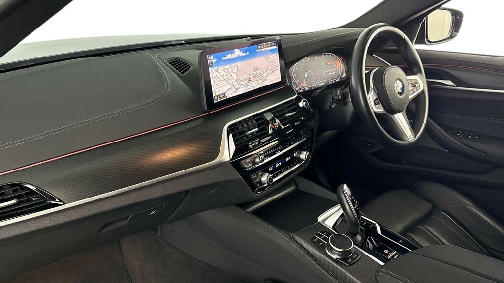 BMW 5 Series 530E Xdrive M Sport White #7