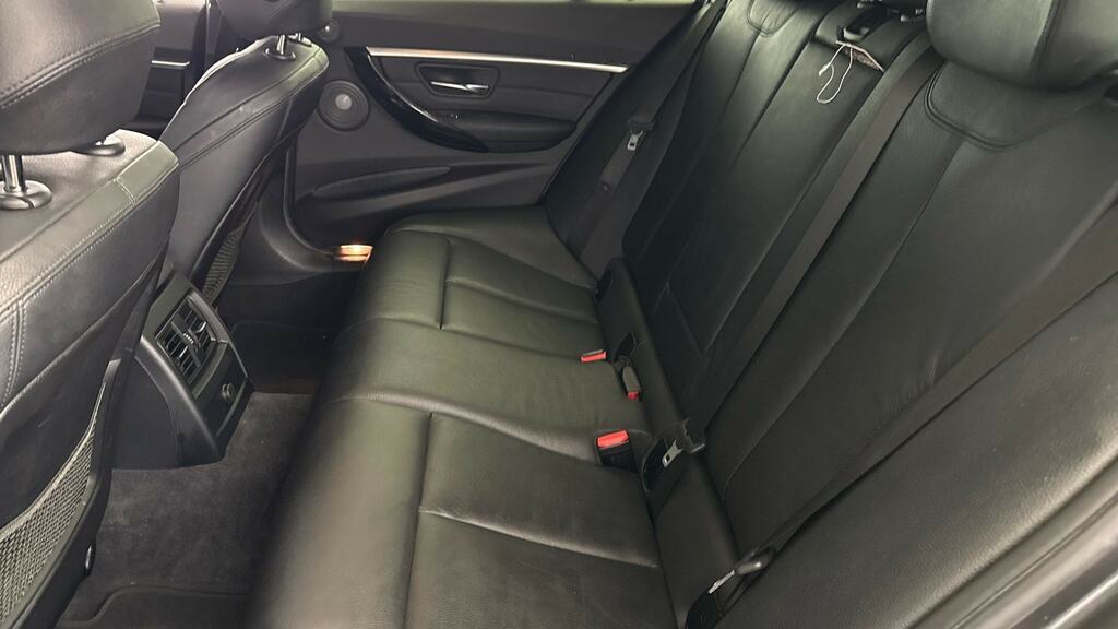 BMW 3 Series 340I M Sport Shadow Edition Touring White #12