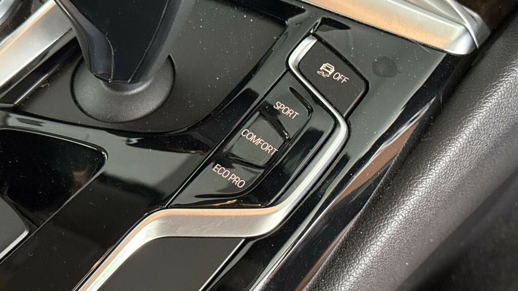BMW 5 Series 520D M Sport Touring Black #19