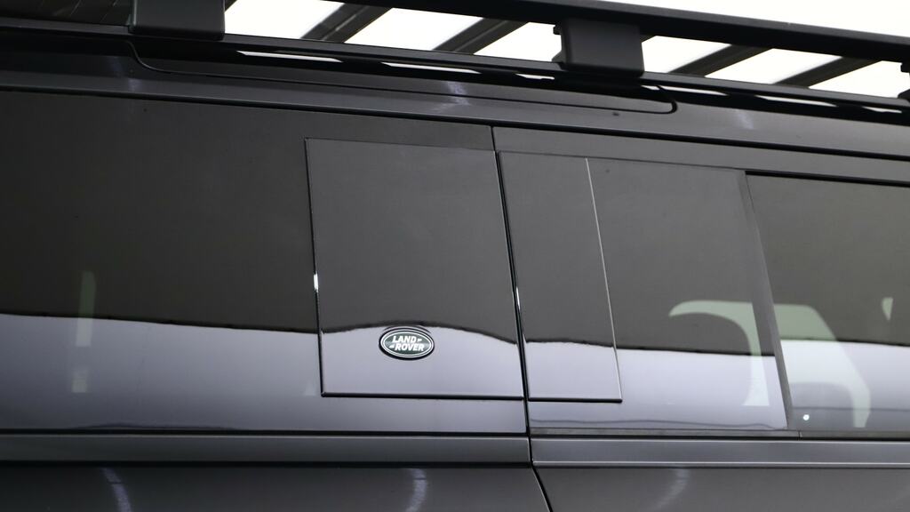 Land Rover Defender 110 3.0 D300 X-dynamic Hse 110 Grey #30