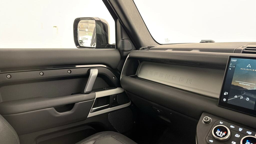 Land Rover Defender 110 3.0 D300 X-dynamic Hse 110 Grey #21