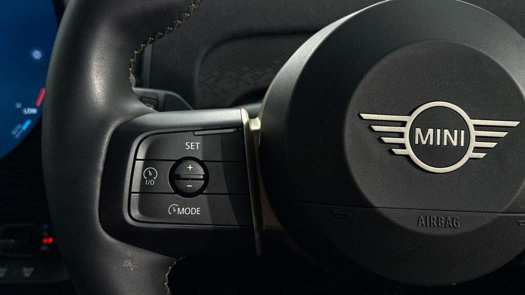 Mini Countryman 150Kw E Sport 66Kwh Black #17