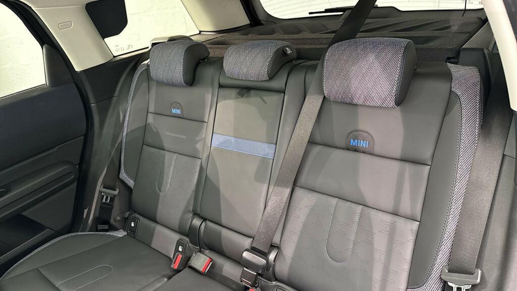 Mini Countryman 150Kw E Sport 66Kwh Black #12