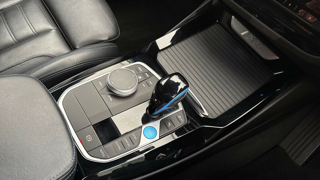 BMW iX3 210Kw M Sport 80Kwh 2022 Black #10