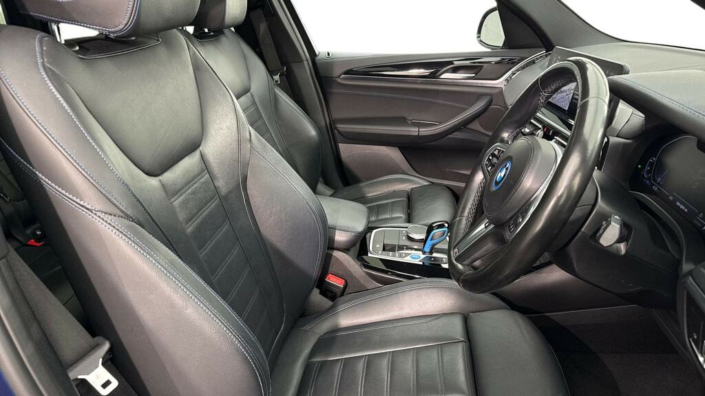 BMW iX3 210Kw M Sport 80Kwh 2022 Black #11