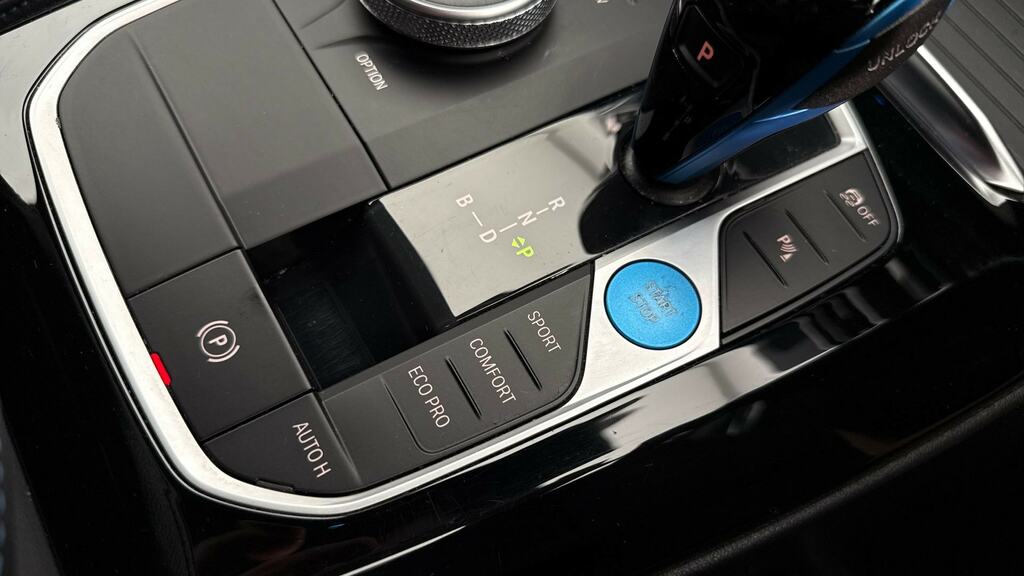 BMW iX3 210Kw M Sport 80Kwh 2022 Black #19