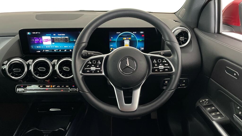 Mercedes-Benz GLA Class 1.3L Gla 180 Amg Line Premium 135 Bhp Silver #8