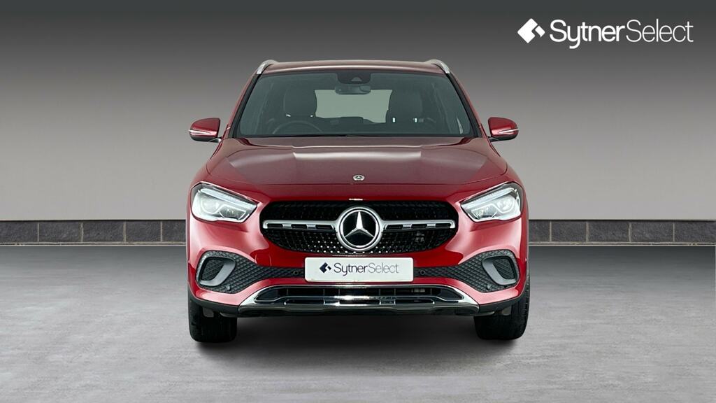 Mercedes-Benz GLA Class Gla 200 Sport Executive Red #4