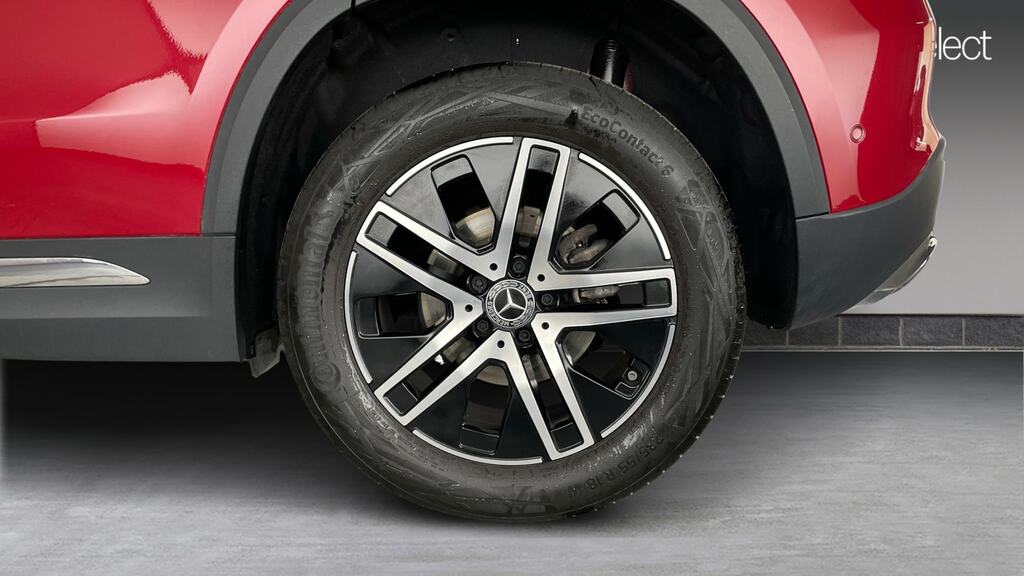Mercedes-Benz GLA Class 1.3L Gla 180 Amg Line Premium 135 Bhp Silver #26