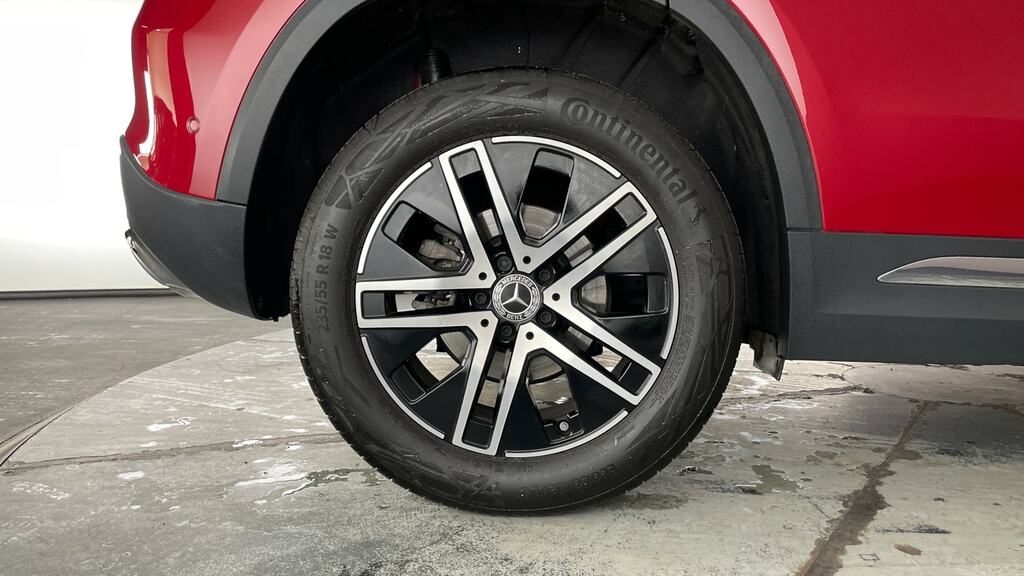 Mercedes-Benz GLA Class 1.3L Gla 180 Amg Line Premium 135 Bhp Silver #25