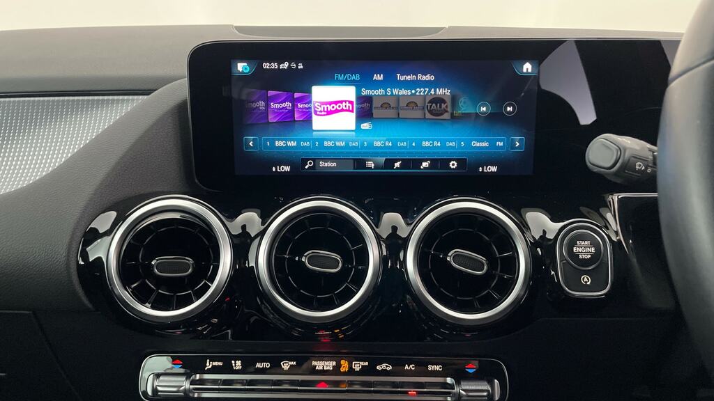 Mercedes-Benz GLA Class 1.3L Gla 180 Amg Line Premium 135 Bhp Silver #7