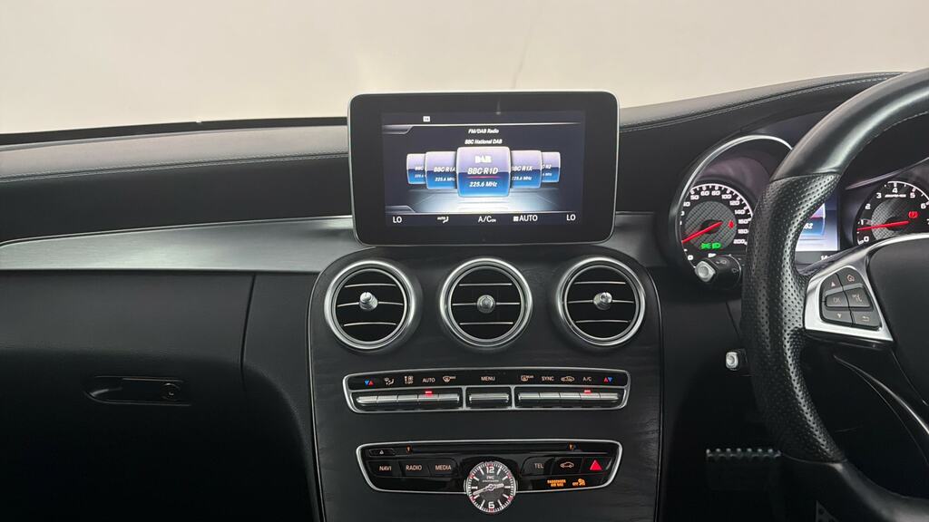 Mercedes-Benz C Class 2016 2.1 C250d Amg Line Premium Saloon Diese White #7