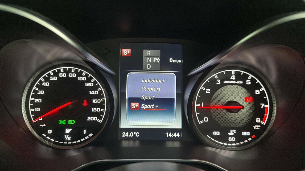 Mercedes-Benz C Class 2016 2.1 C250d Amg Line Premium Saloon Diese White #29