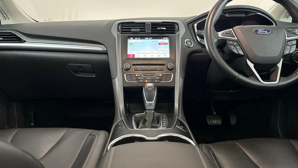 Ford Mondeo Vignale 2.0 Tdci 180Ps With Heated Leather Seats Black #7