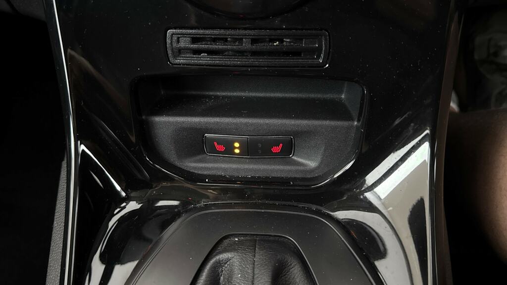 Ford Fiesta Fiesta Zetec White #28