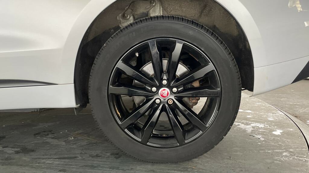 Jaguar F-Pace 4X4 2.0 D180 R-sport Awd Euro 6 Ss 20 Grey #25