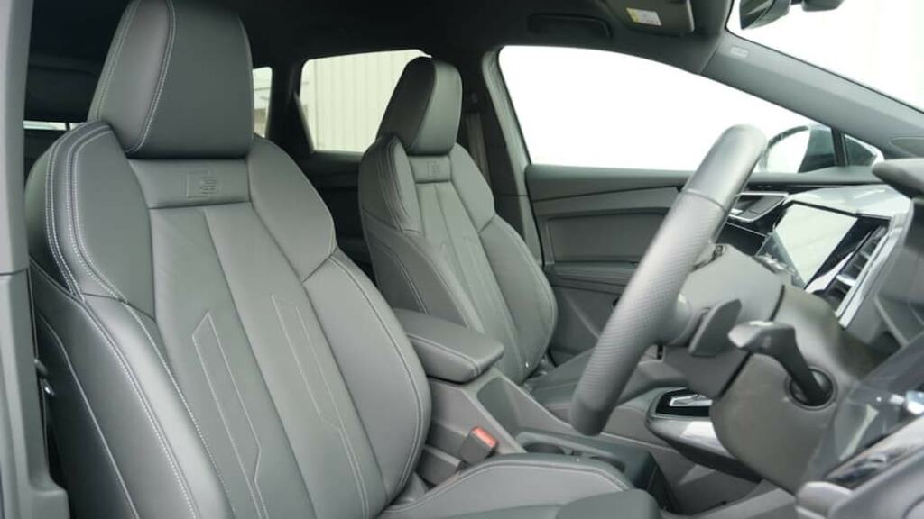 Audi Q4 E Tron Audi E-tron Estate 220Kw 50 Quattro 82Kwh Sport Blue #20
