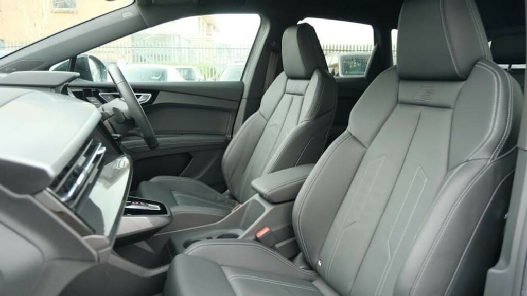 Audi Q4 E Tron Audi E-tron Estate 220Kw 50 Quattro 82Kwh Sport Blue #14